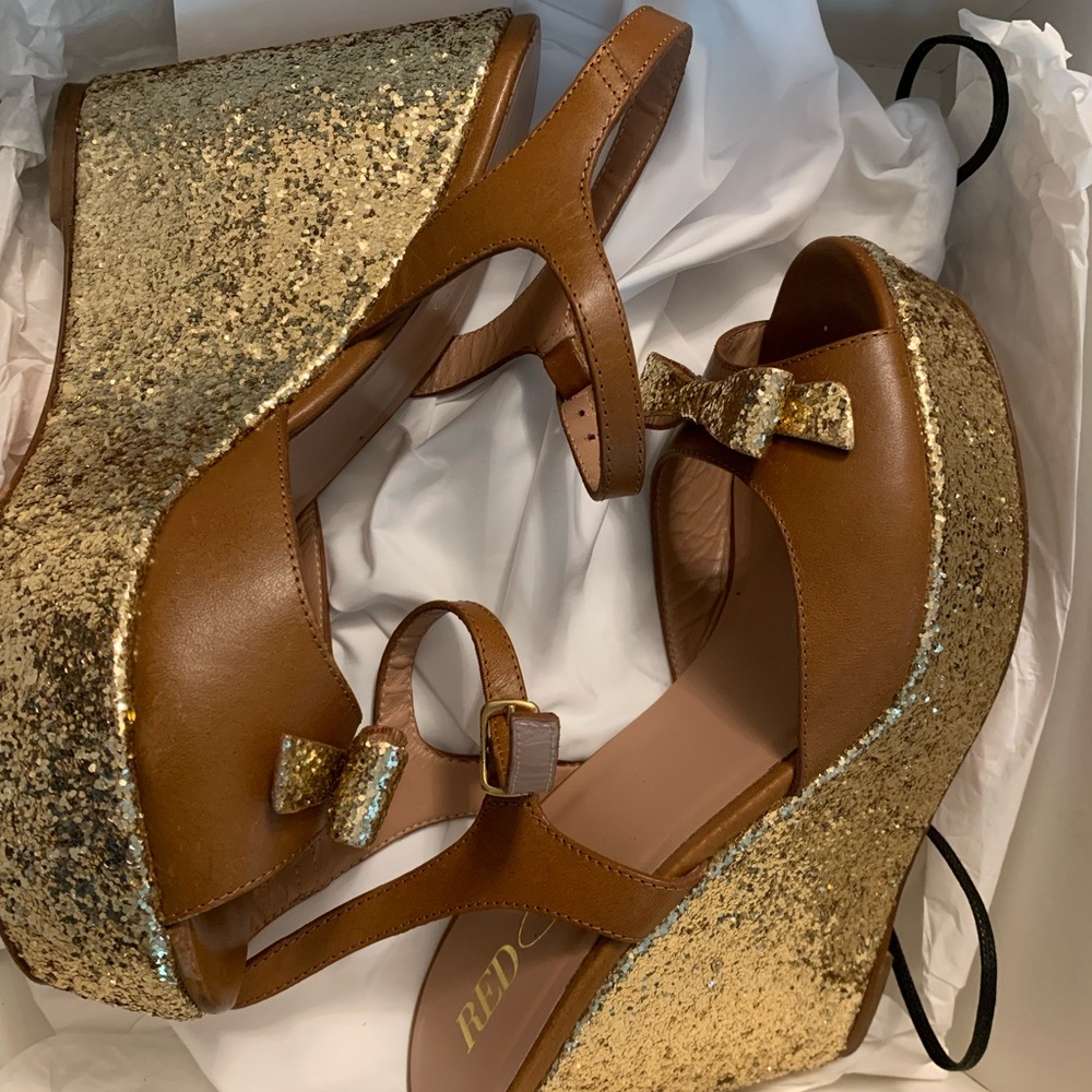 RED Valentino Leather Bow , Glitter Wedge Sandal Brown Gold Glitter Size 8,5 39